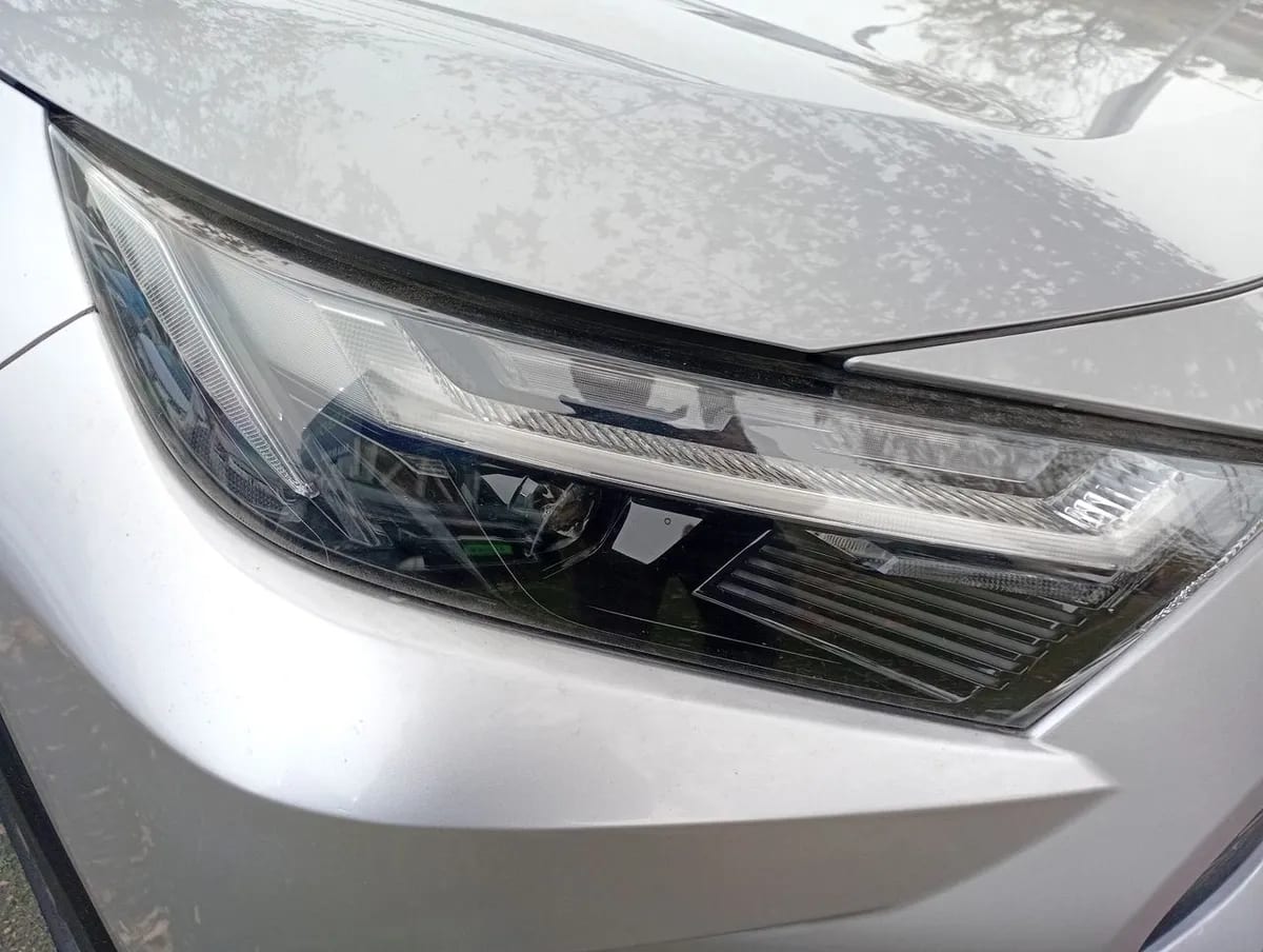 Toyota Rav 4 2.5 Xle Hybrid Hv 4x2 Cvt At 5p año 2023