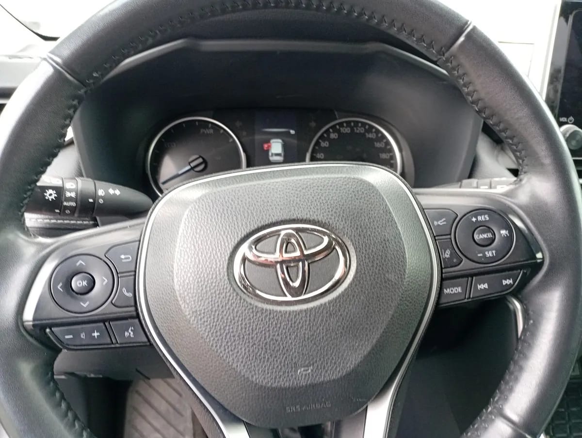 Toyota Rav 4 2.5 Xle Hybrid Hv 4x2 Cvt At 5p año 2023