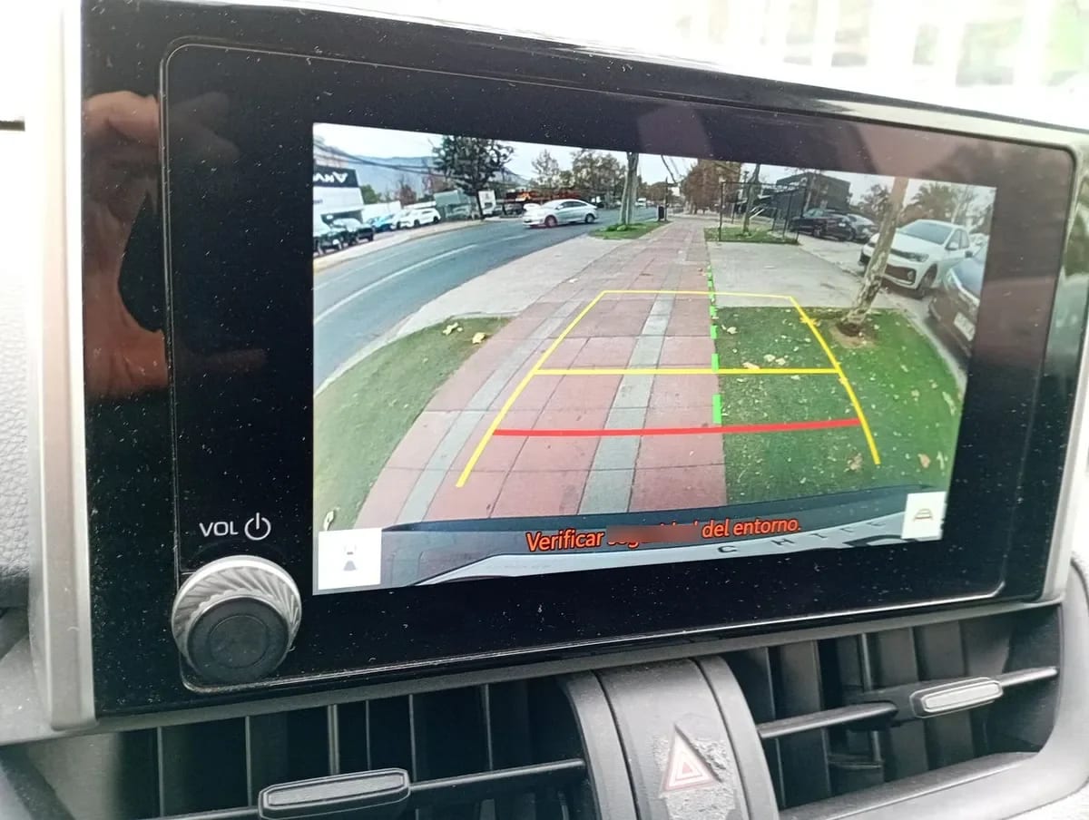 Toyota Rav 4 2.5 Xle Hybrid Hv 4x2 Cvt At 5p año 2023
