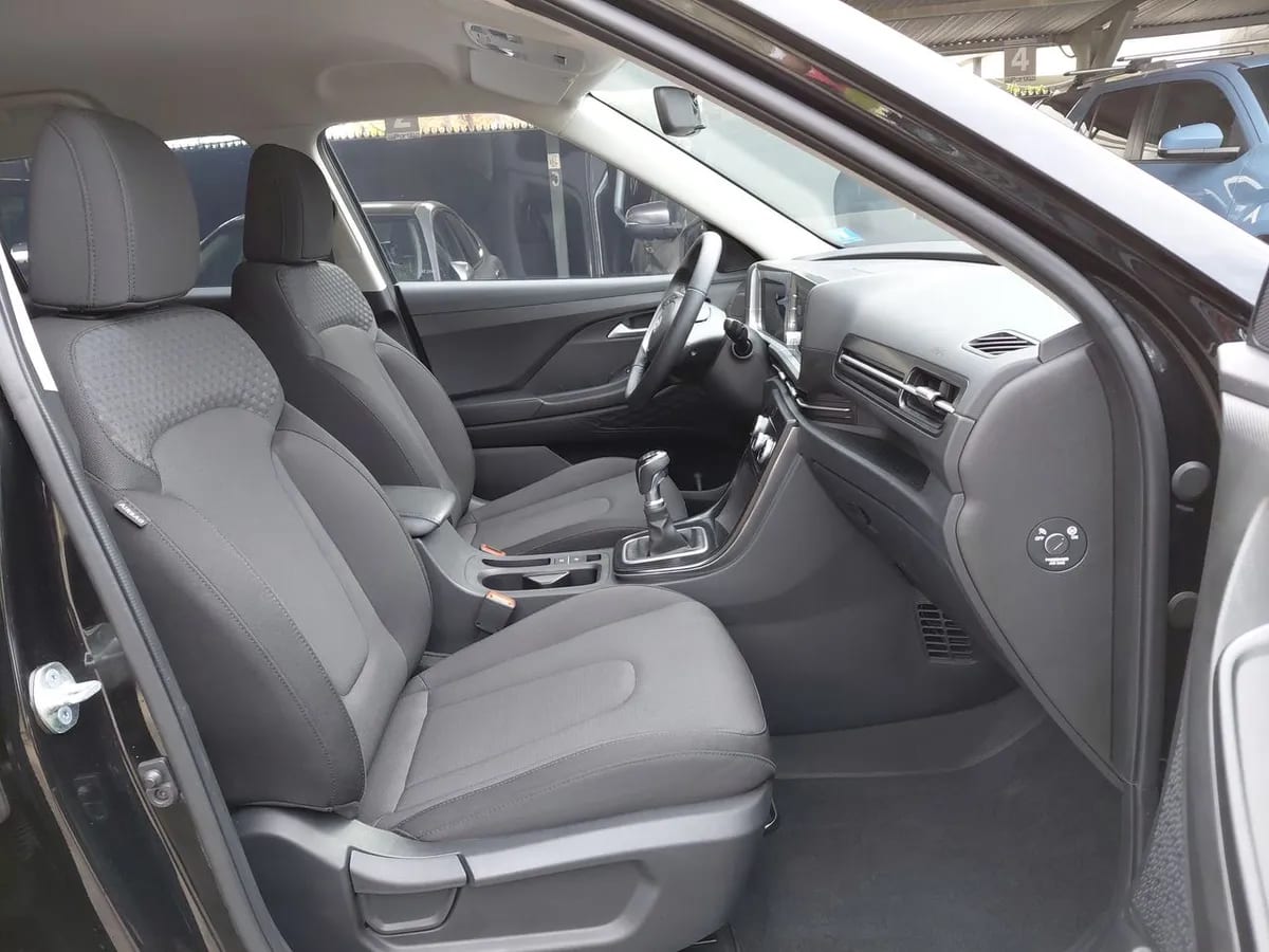 Hyundai Creta 1.5 Design Su2id 4x2 Mt 5p año 2025