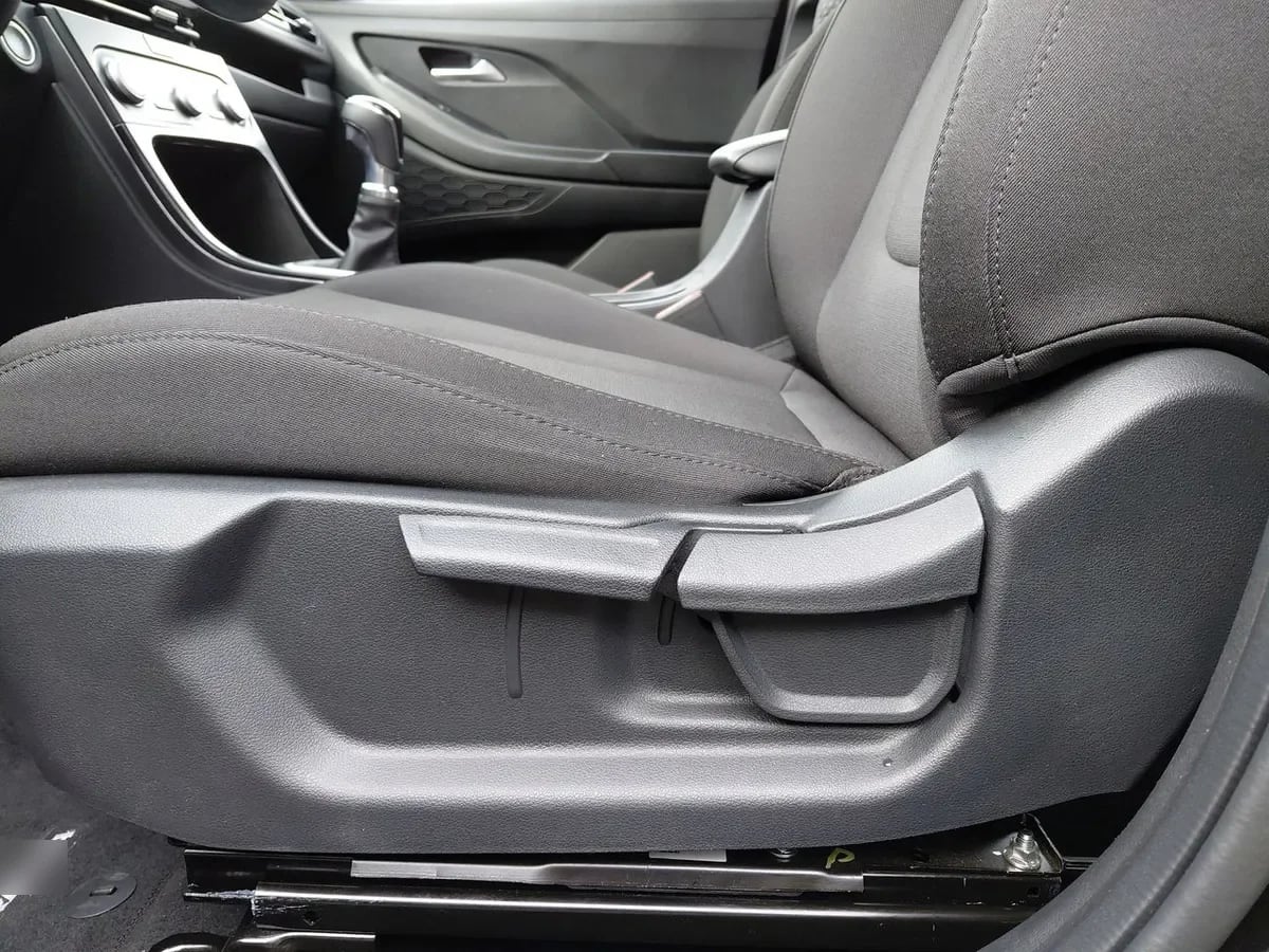 Hyundai Creta 1.5 Design Su2id 4x2 Mt 5p año 2025