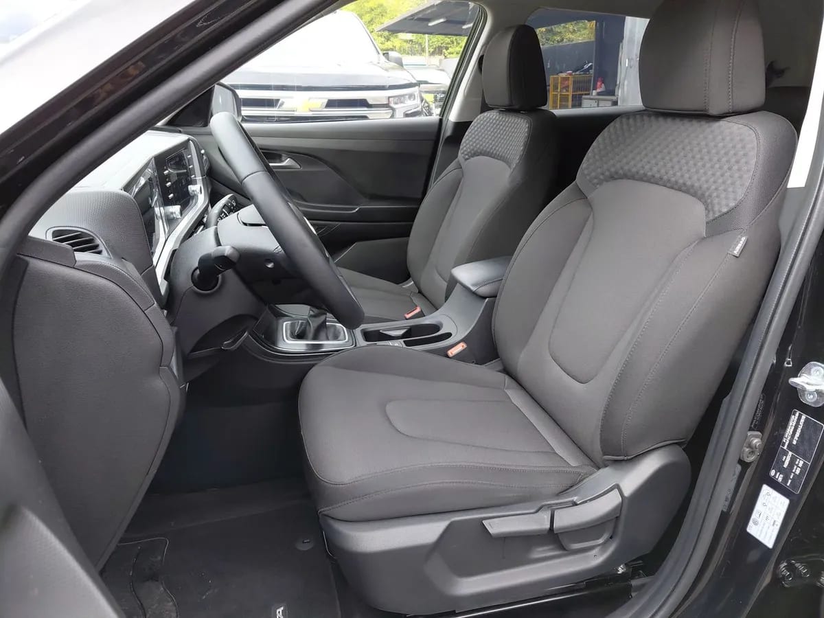 Hyundai Creta 1.5 Design Su2id 4x2 Mt 5p año 2025