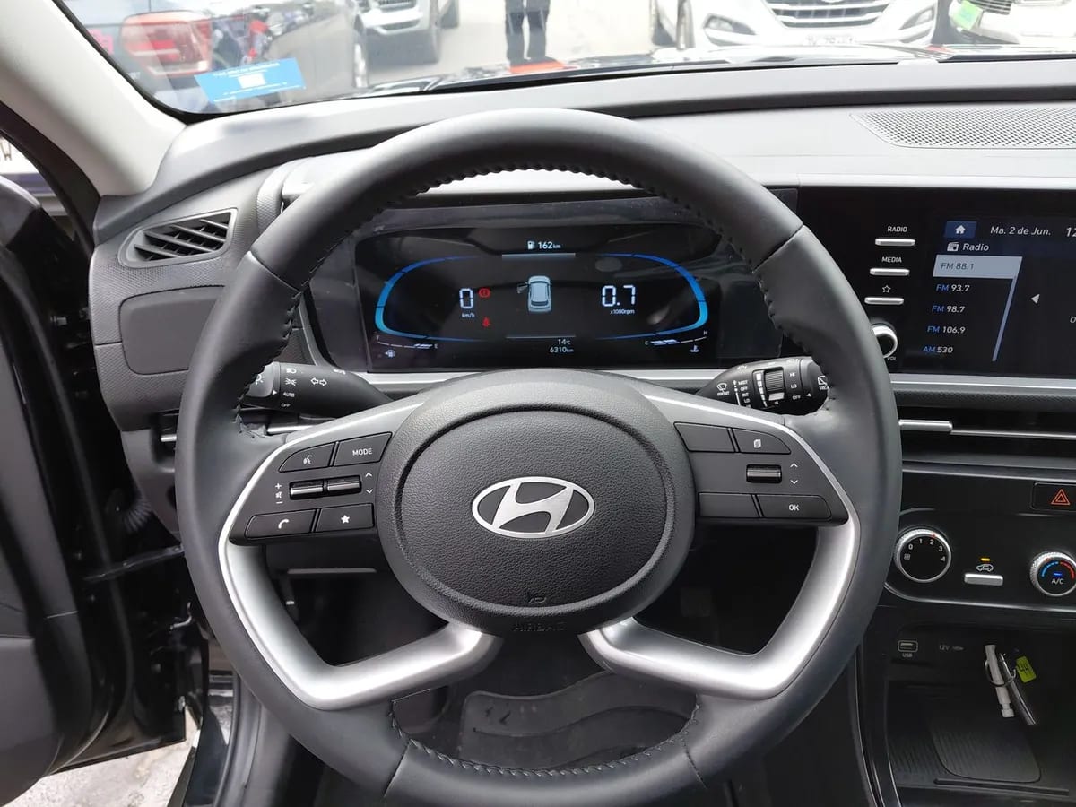 Hyundai Creta 1.5 Design Su2id 4x2 Mt 5p año 2025