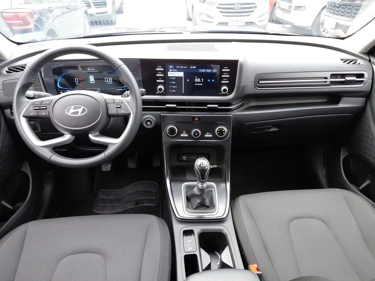 Hyundai Creta 1.5 Design Su2id 4x2 Mt 5p año 2025