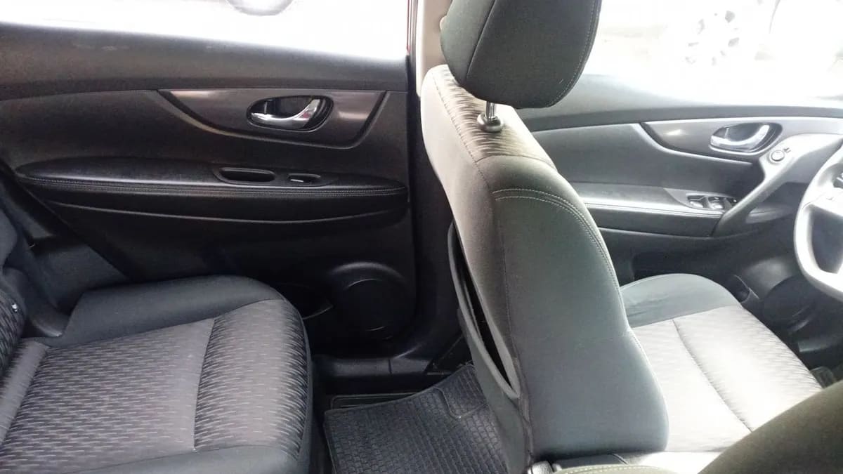 Nissan X-Trail 2.5 Sense Mc 4x2 Cvt At 5p año 2022