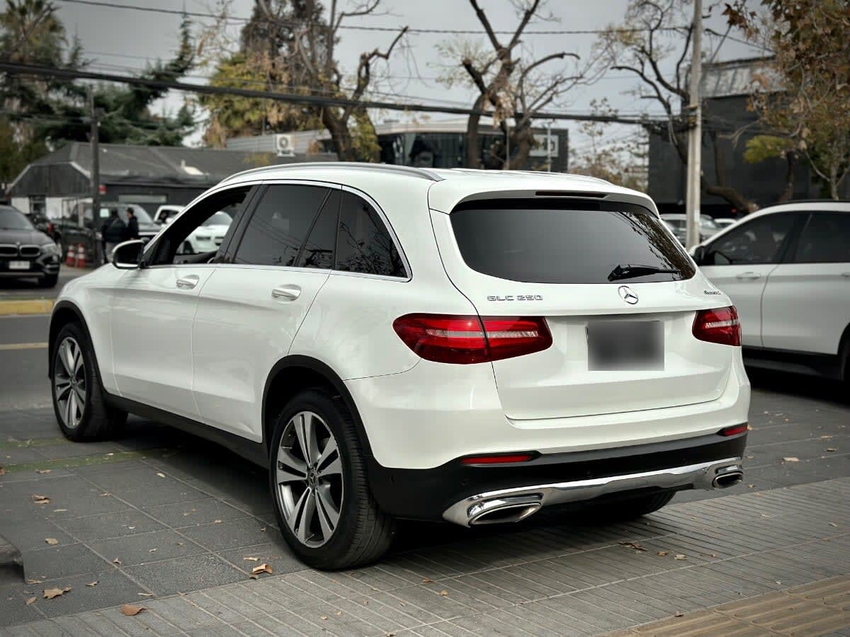 Mercedes-benz Glc 250 4matic año 2017