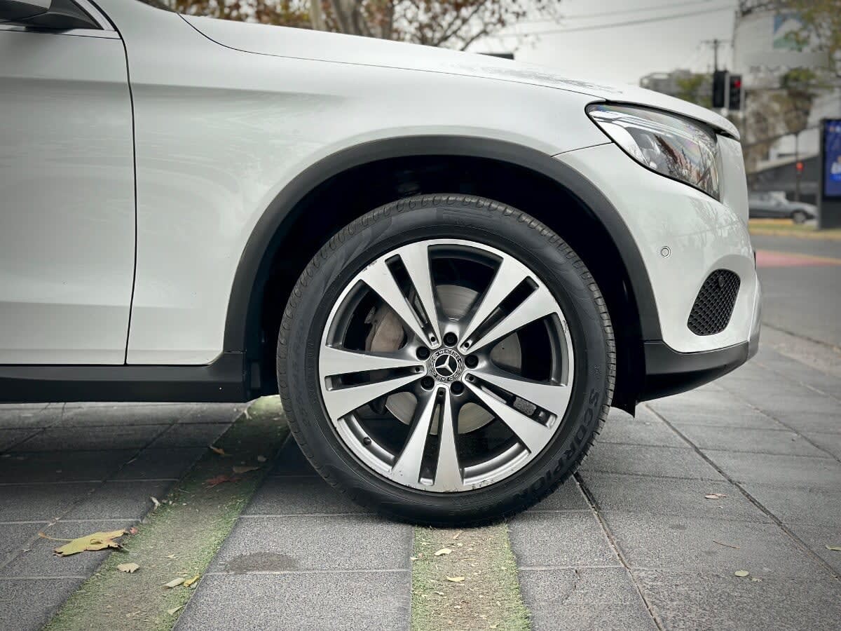 Mercedes-benz Glc 250 4matic año 2017