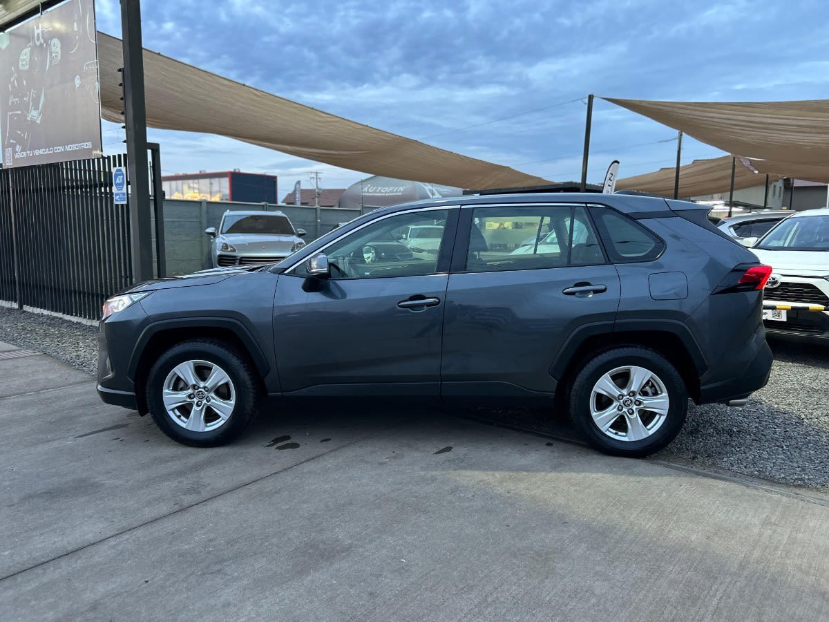 Toyota Rav 4 2.0 Aut año 2021