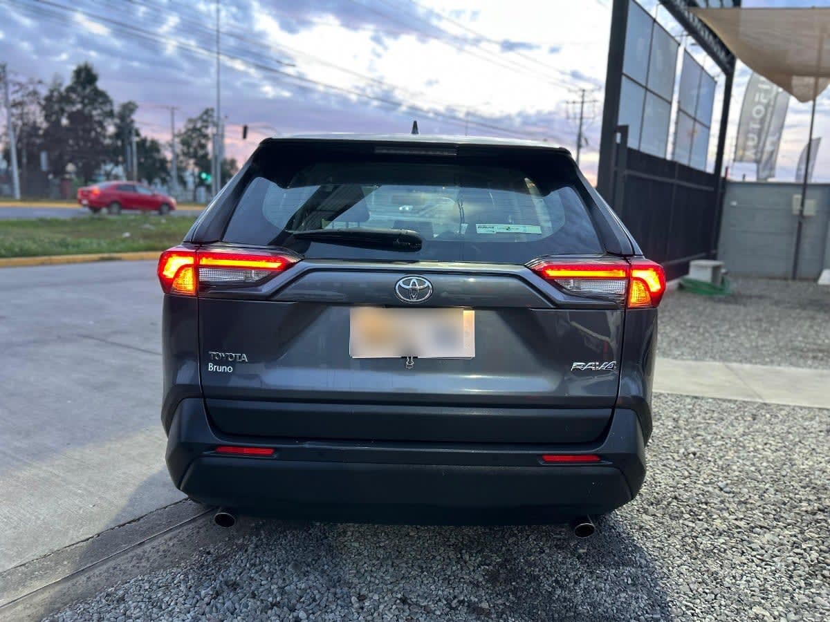 Toyota Rav 4 2.0 Aut año 2021