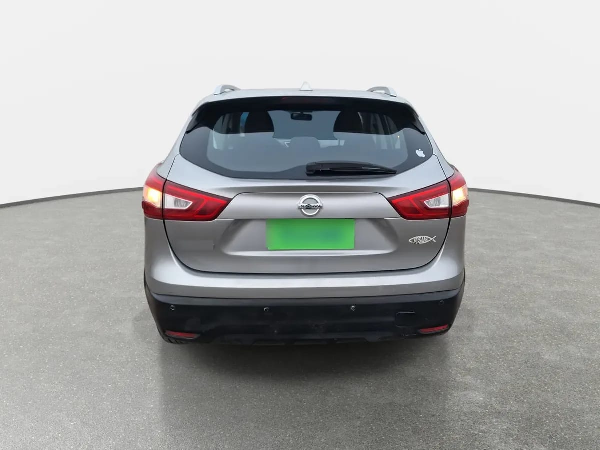Nissan Qashqai 2.0 Advance 4x2 Mt 5p año 2015