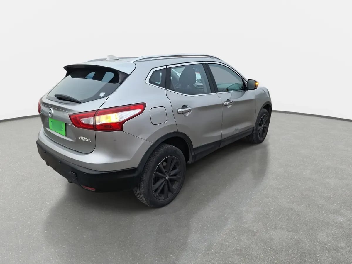 Nissan Qashqai 2.0 Advance 4x2 Mt 5p año 2015