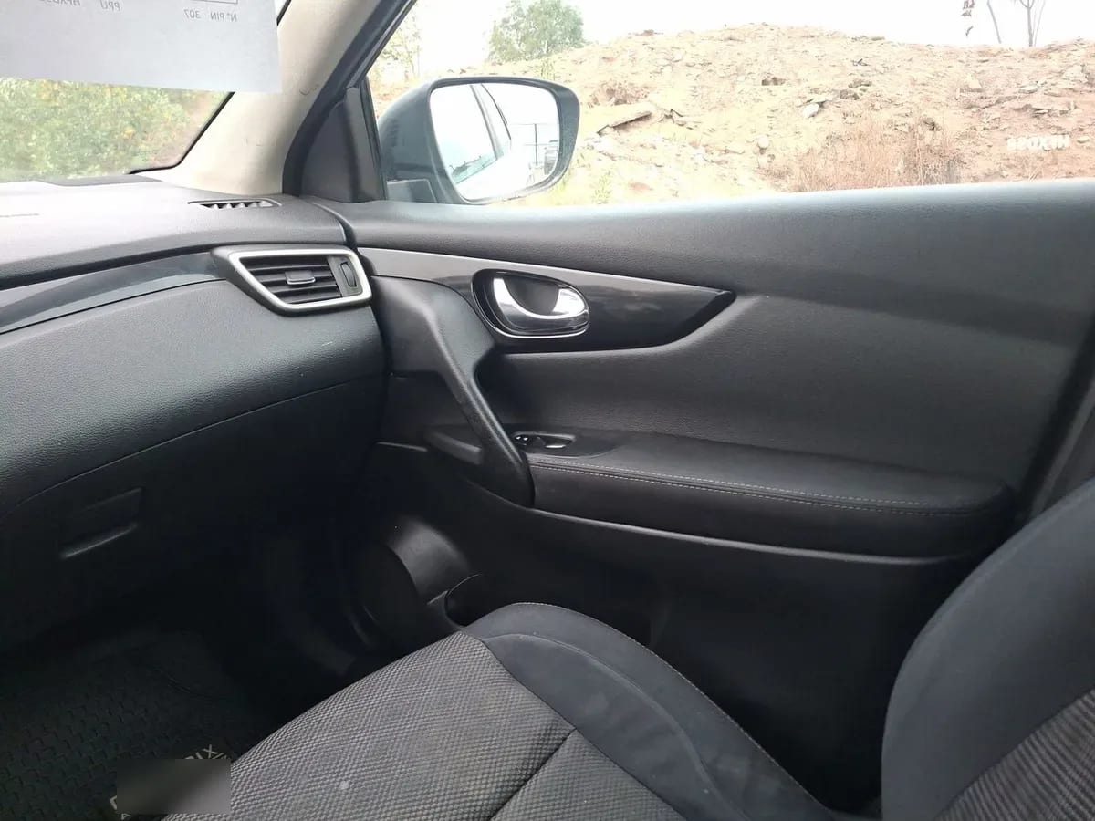 Nissan Qashqai 2.0 Advance 4x2 Mt 5p año 2015