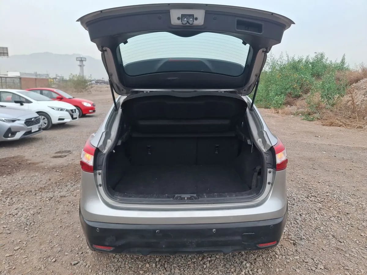 Nissan Qashqai 2.0 Advance 4x2 Mt 5p año 2015