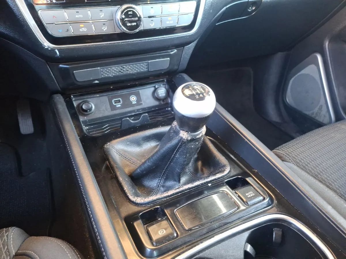 Ssangyong Rexton 2.2 Diesel 4x2 Mt 5p año 2019