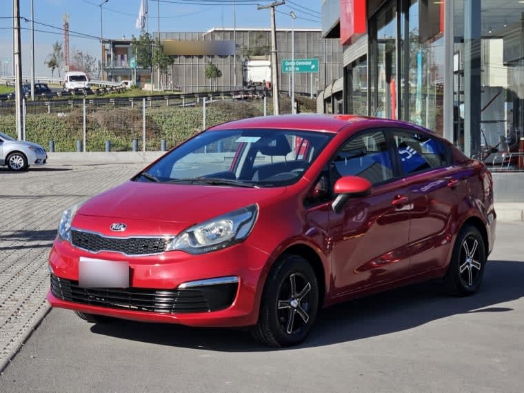 Kia Rio 4 Ex Mt 1.4 año 2015
