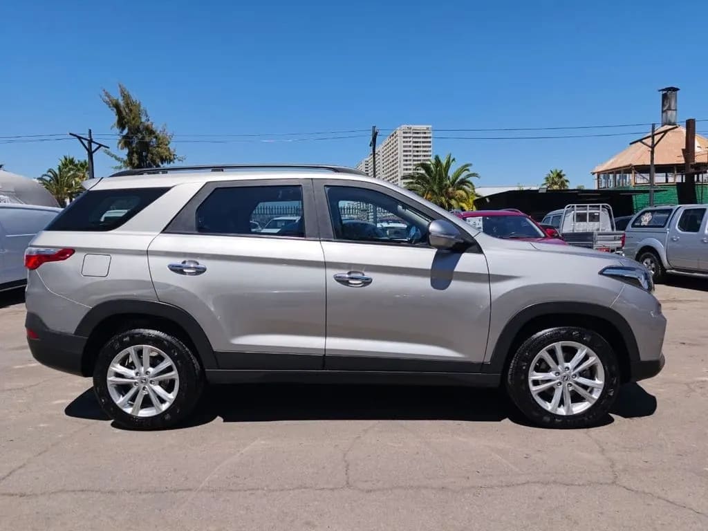 Dfsk Suv 560 1.8 Comfort 4x2 2r Mt 5p año 2023