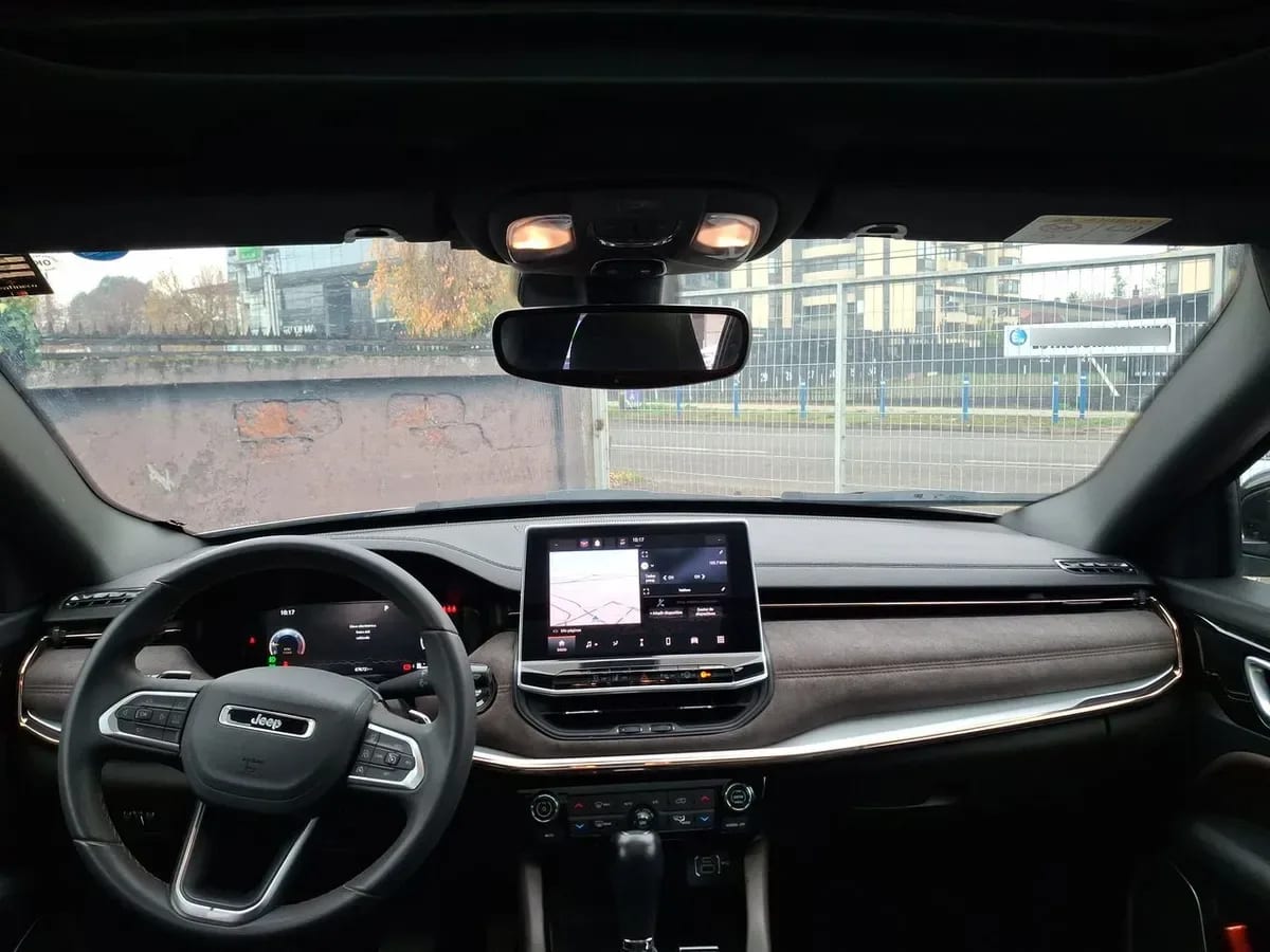 Jeep Commander 2.0t Overland Td380 Dies 4x4 9at 5p año 2023