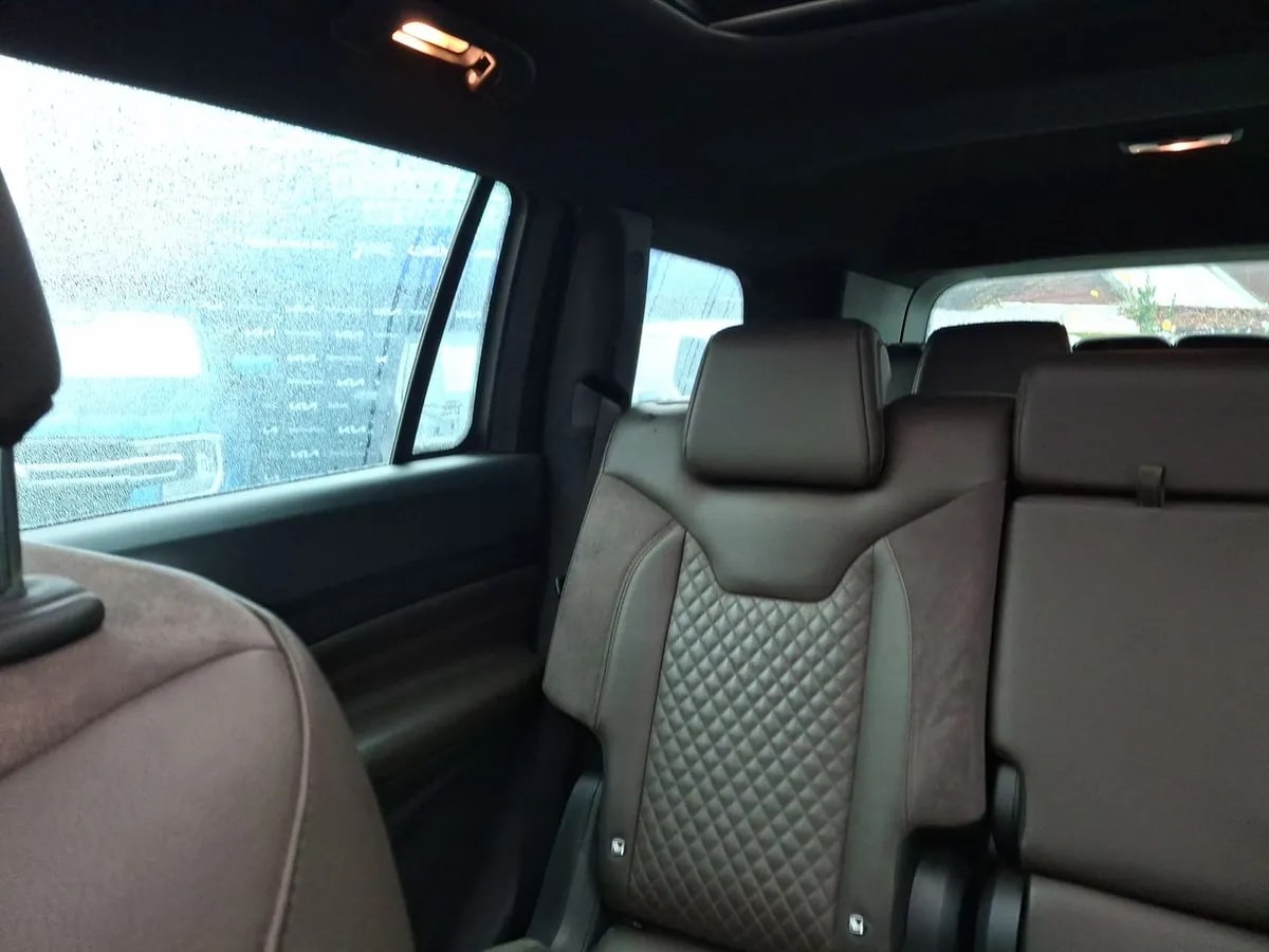 Jeep Commander 2.0t Overland Td380 Dies 4x4 9at 5p año 2023