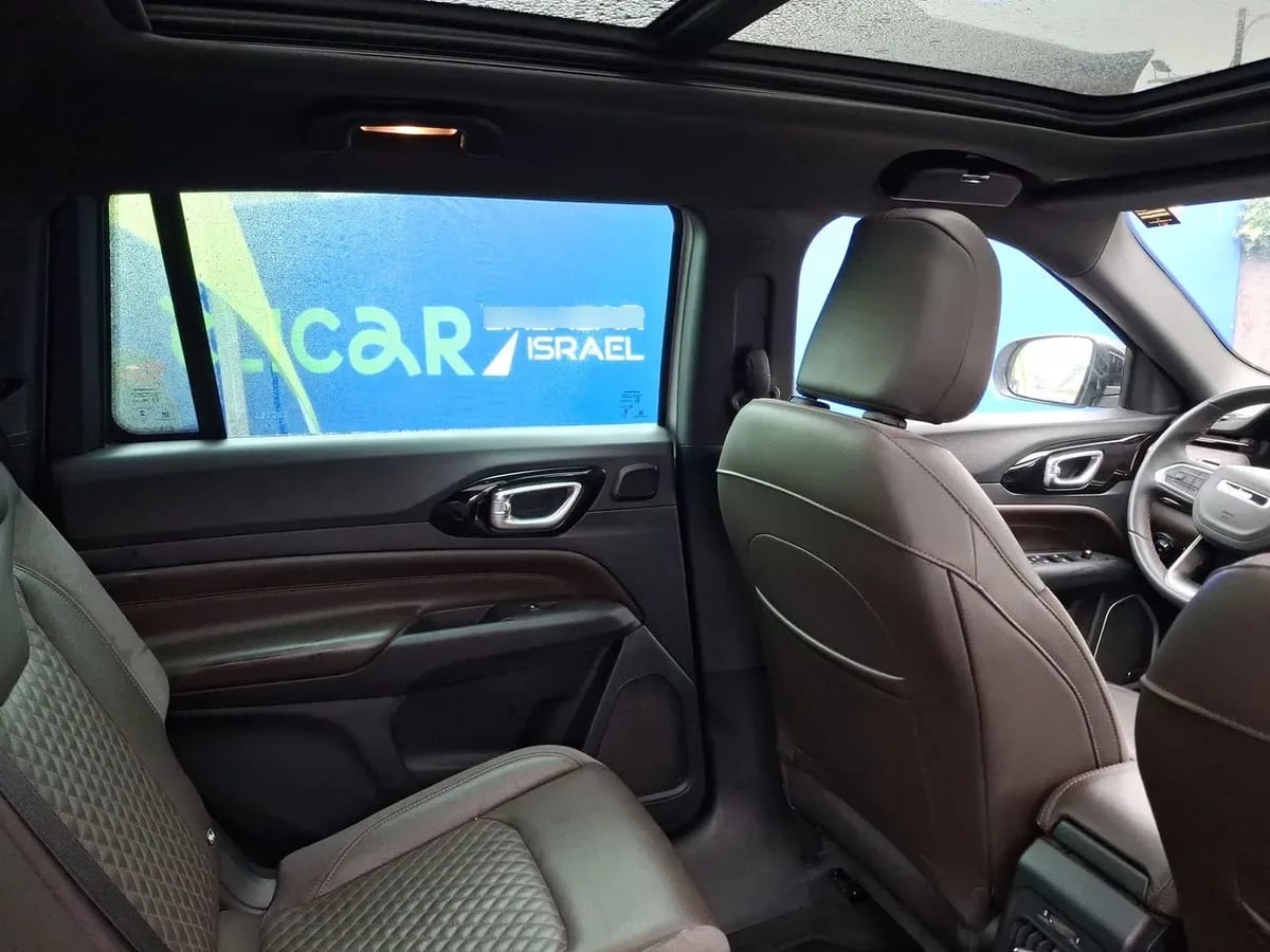 Jeep Commander 2.0t Overland Td380 Dies 4x4 9at 5p año 2023
