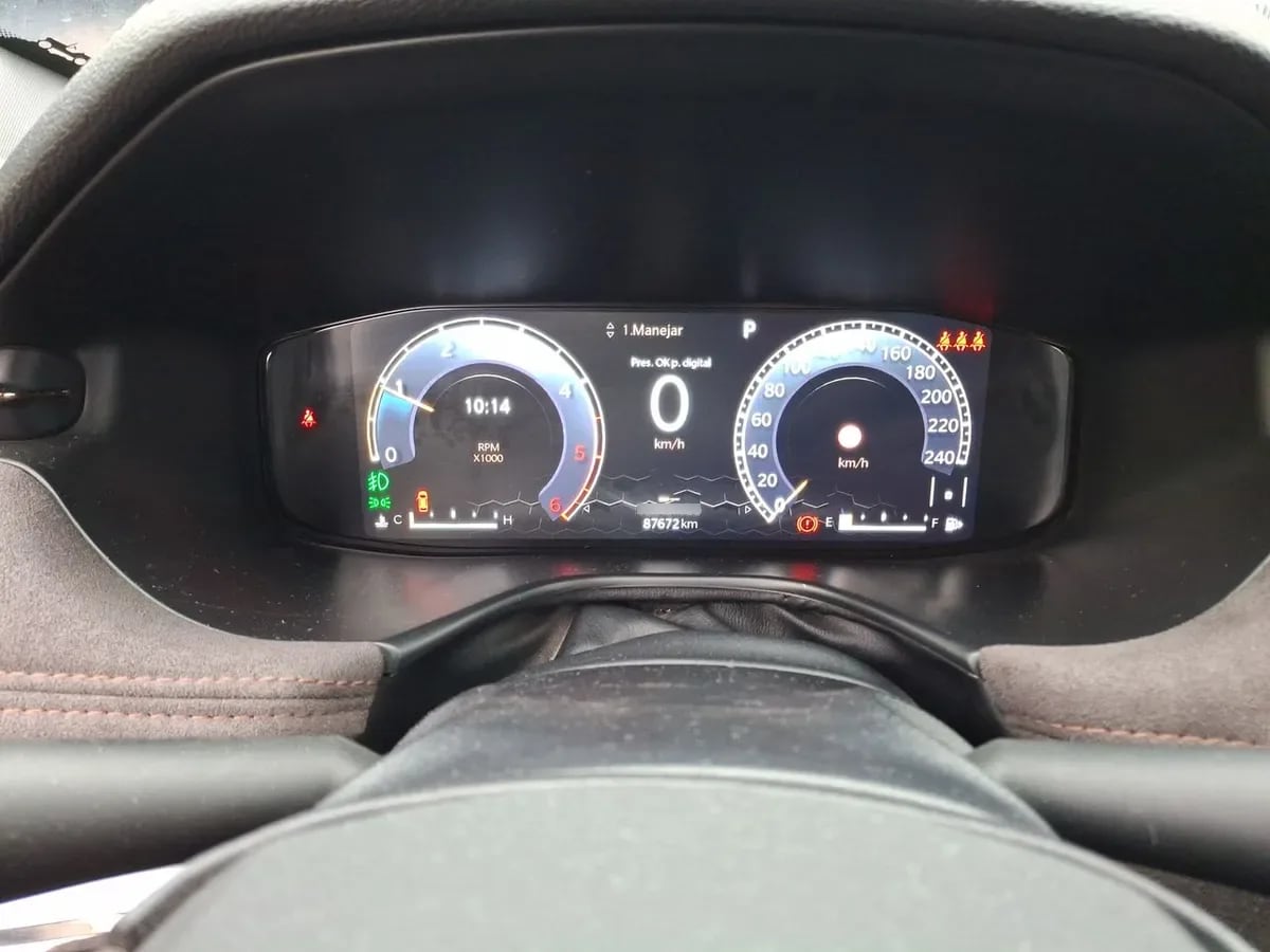 Jeep Commander 2.0t Overland Td380 Dies 4x4 9at 5p año 2023