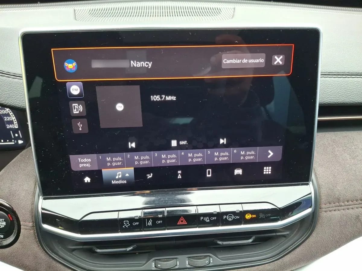 Jeep Commander 2.0t Overland Td380 Dies 4x4 9at 5p año 2023