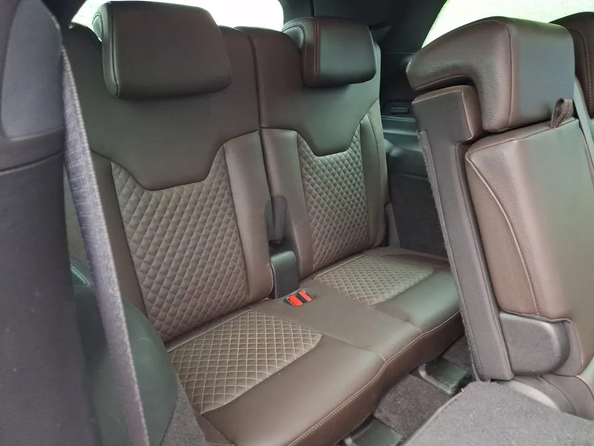 Jeep Commander 2.0t Overland Td380 Dies 4x4 9at 5p año 2023