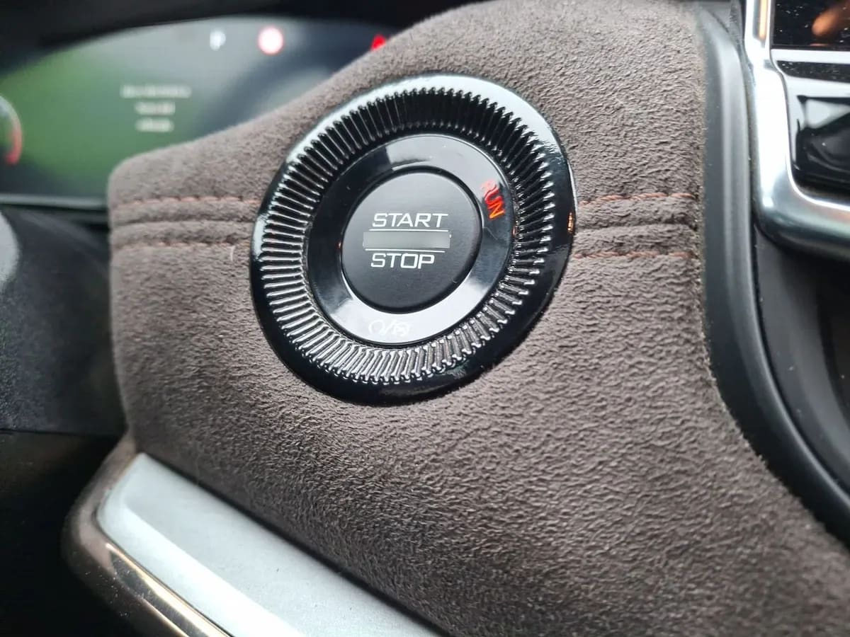 Jeep Commander 2.0t Overland Td380 Dies 4x4 9at 5p año 2023
