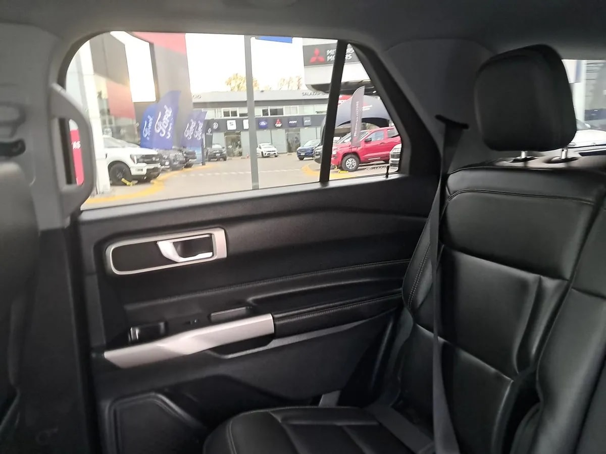 Ford Explorer 2.3 Ecoboost Xlt 4x2 At 5p año 2023
