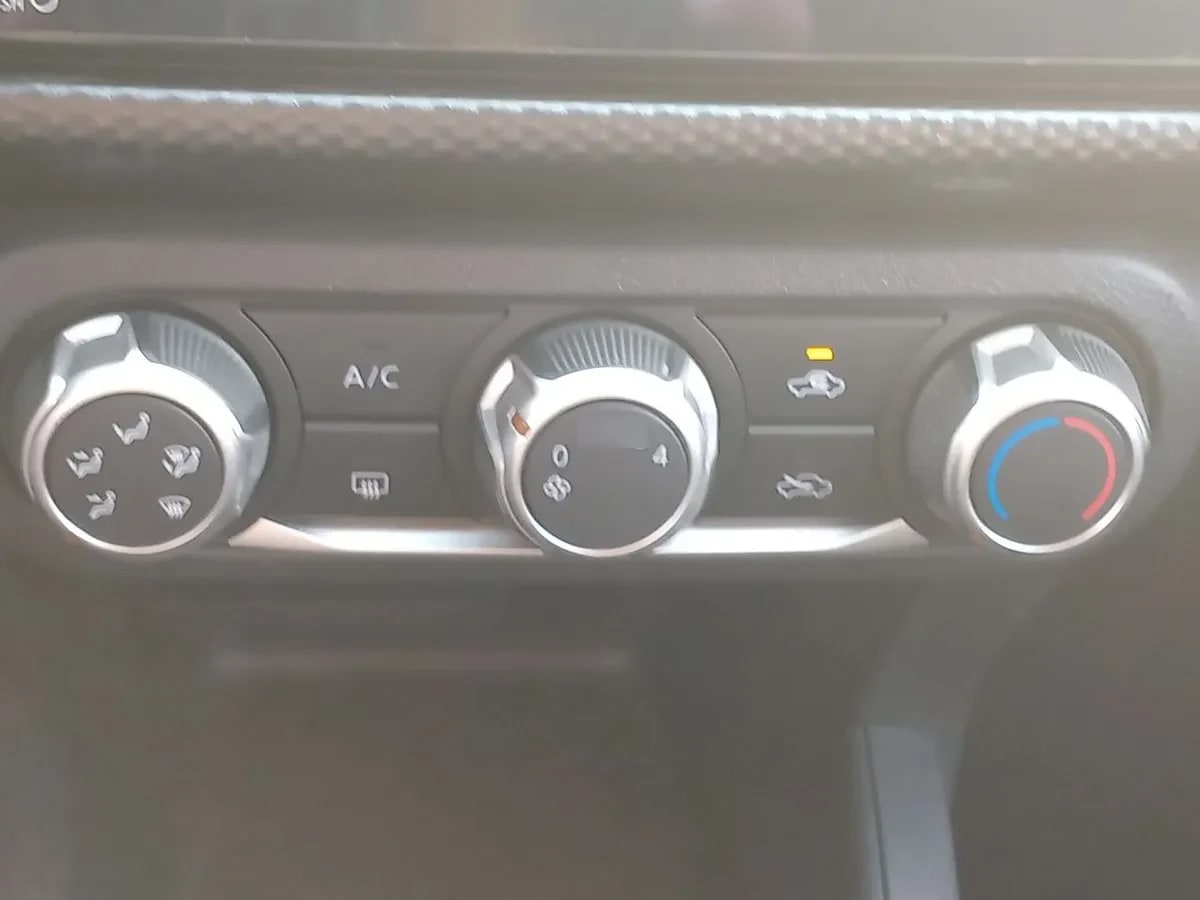 Nissan Kicks 1.6 Advance Mt 5p año 2021