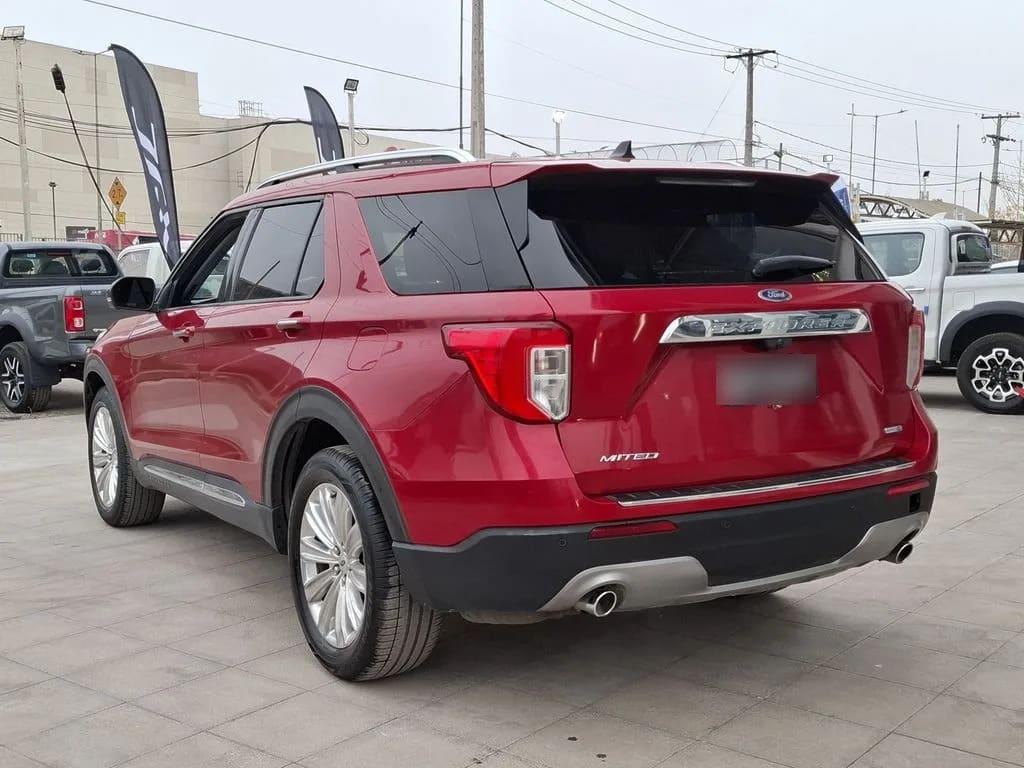 Ford Explorer Limited año 2022