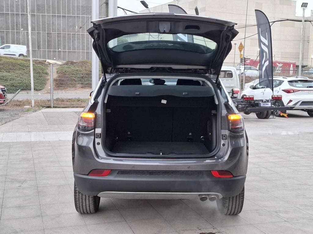 Jeep Compass Limited año 2025