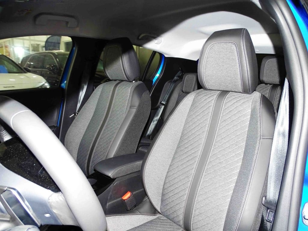 Peugeot 208 Allure año 2026