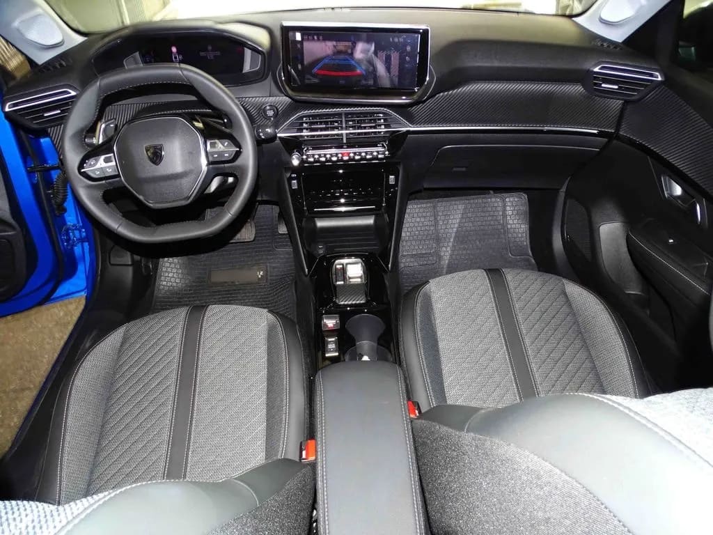 Peugeot 208 Allure año 2026