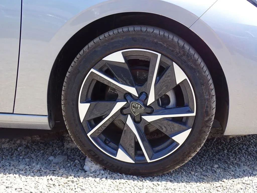 Peugeot 308 Allure Pack año 2022