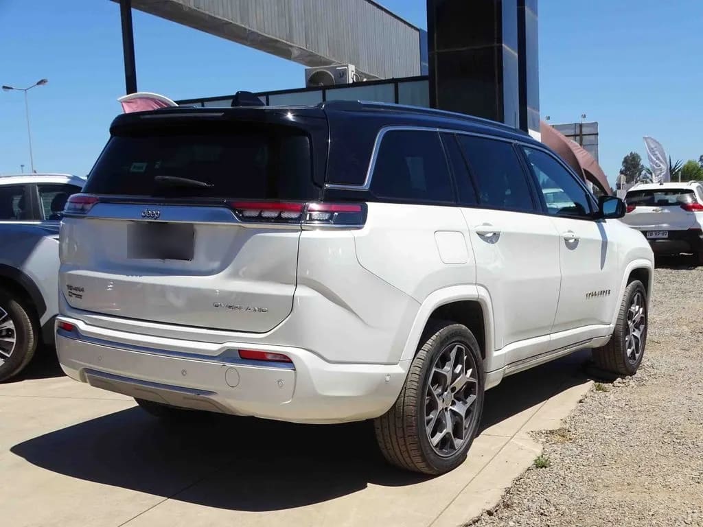 Jeep Commander Overland año 2022