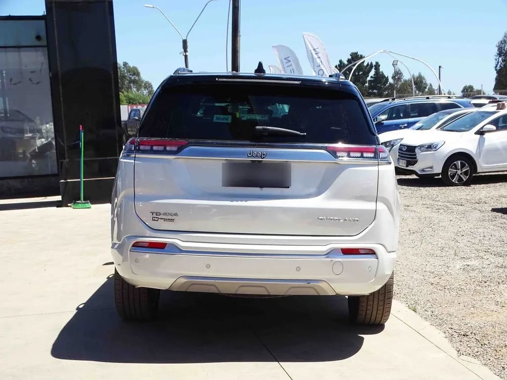 Jeep Commander Overland año 2022