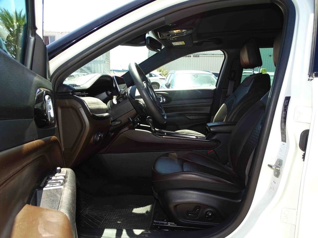Jeep Commander Overland año 2022