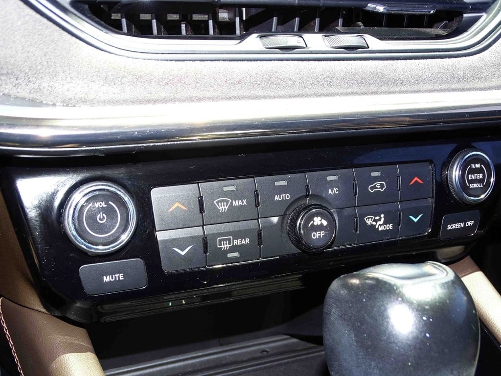 Jeep Commander Overland año 2022