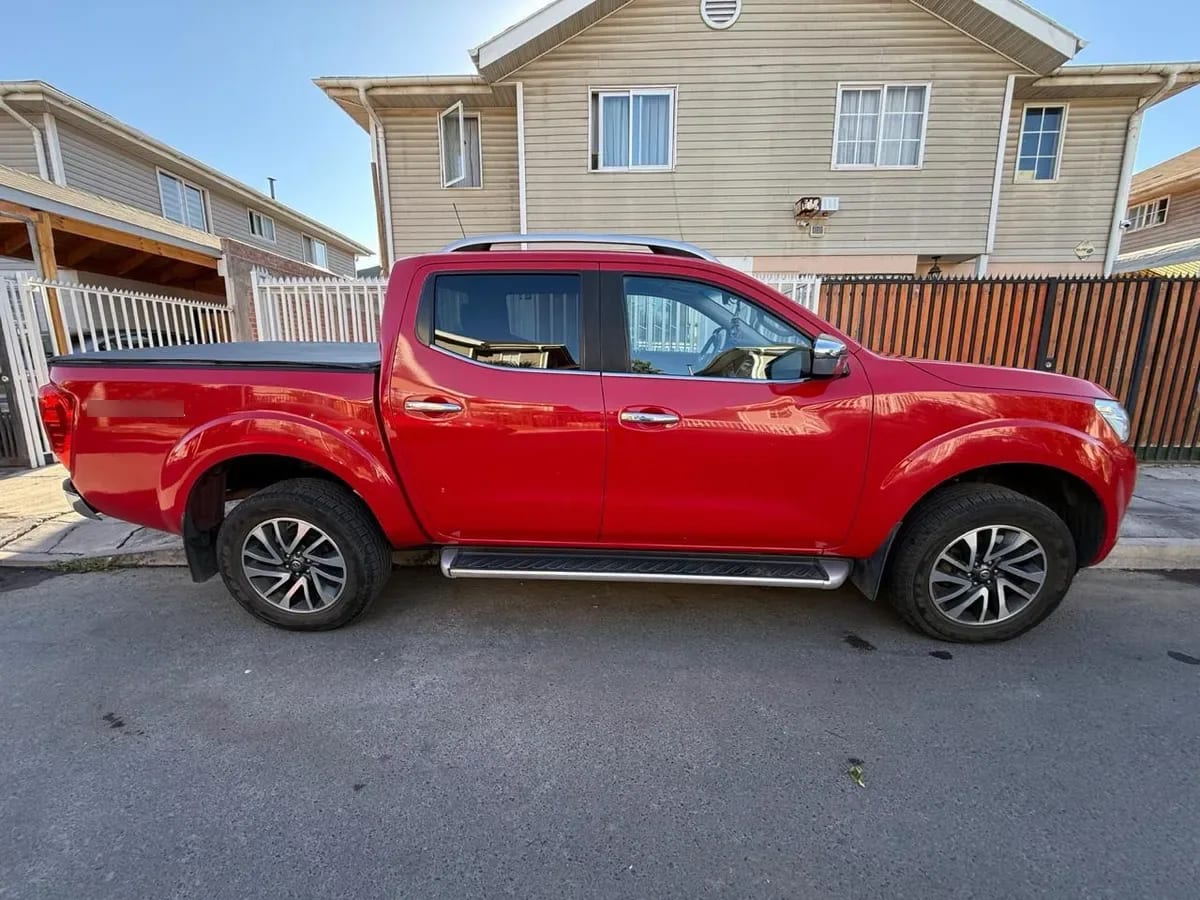 Nissan Np300 2.3 Dsl Dc Le Mt 4wd año 2018