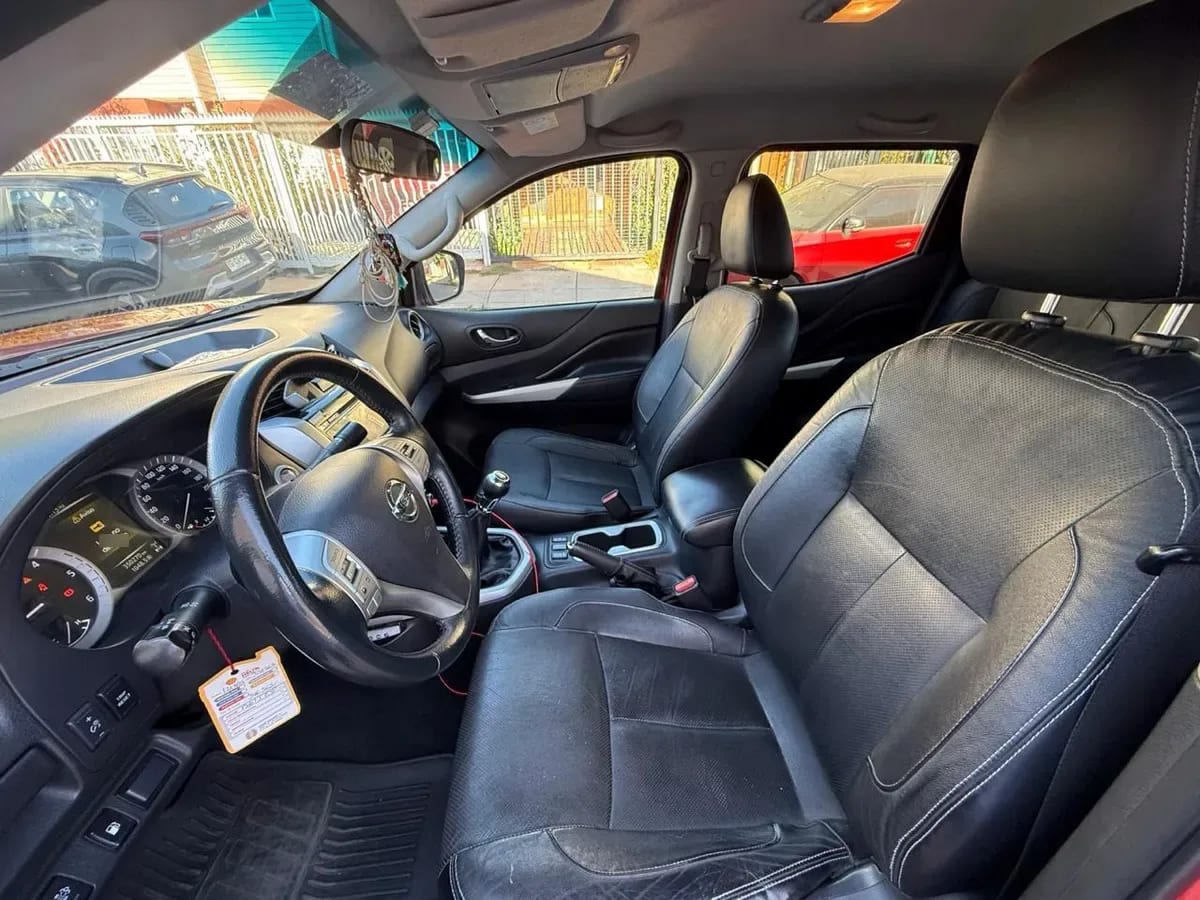 Nissan Np300 2.3 Dsl Dc Le Mt 4wd año 2018