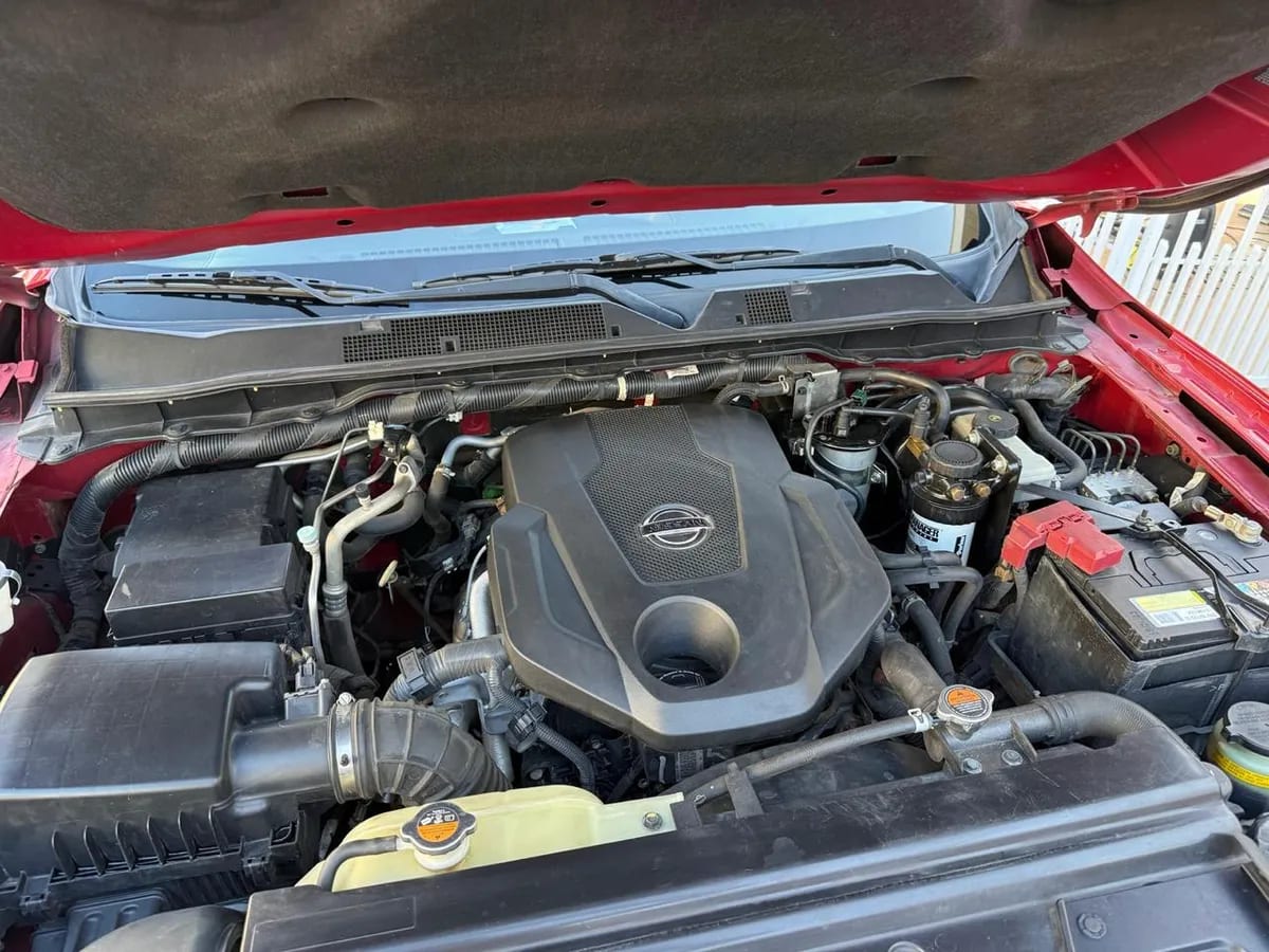Nissan Np300 2.3 Dsl Dc Le Mt 4wd año 2018