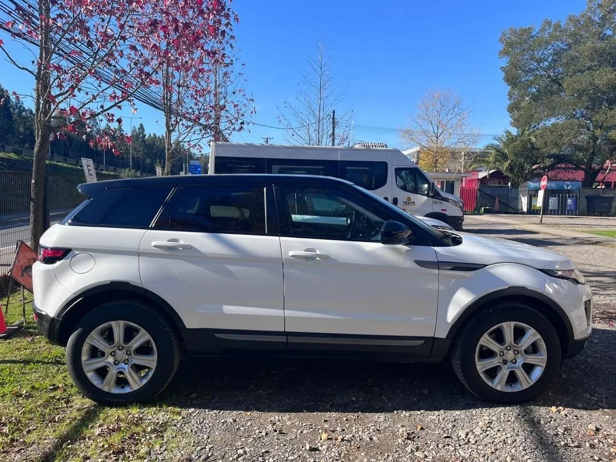 LAND ROVER EVOQUE 2.0 Se At 4x4 año 2019