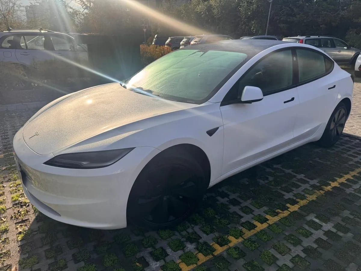 TESLA MODEL 3 Otra año 2024