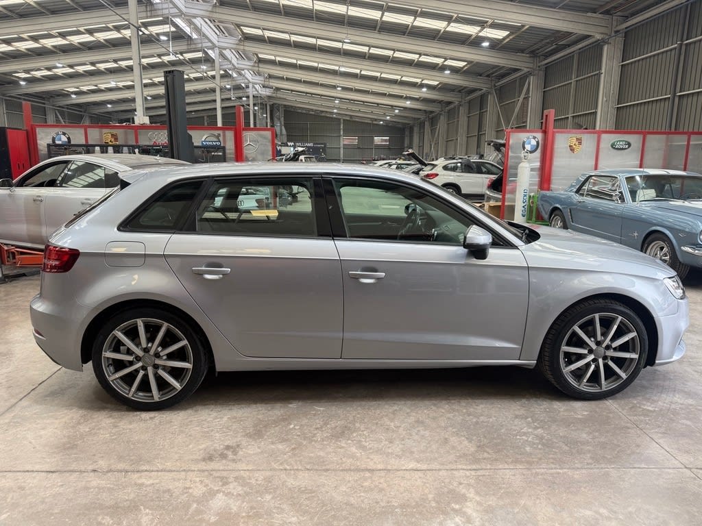 Audi A3 1.4 Sportback 35 Tfsi At año 2020