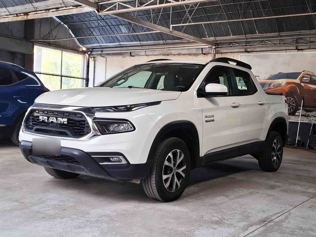 Ram 1000 Big Horn Night Edition año 2022
