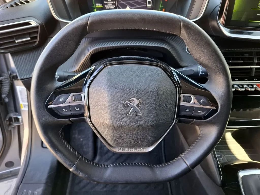 Peugeot 2008 Allure Pack año 2023