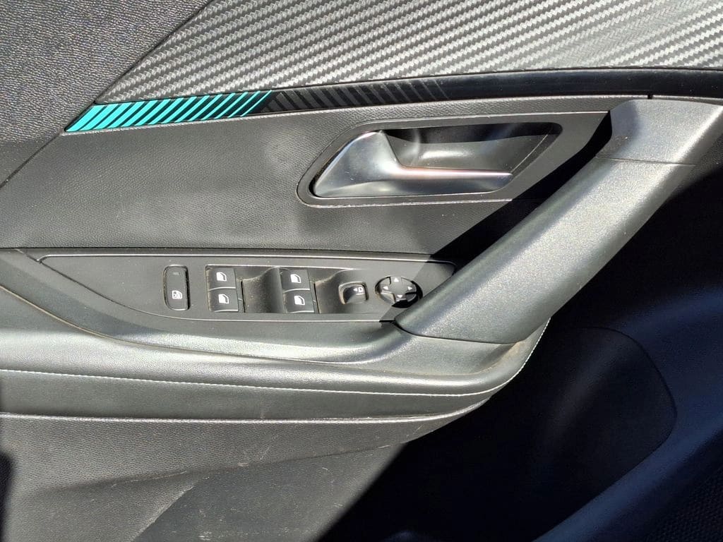 Peugeot 2008 Allure Pack año 2023