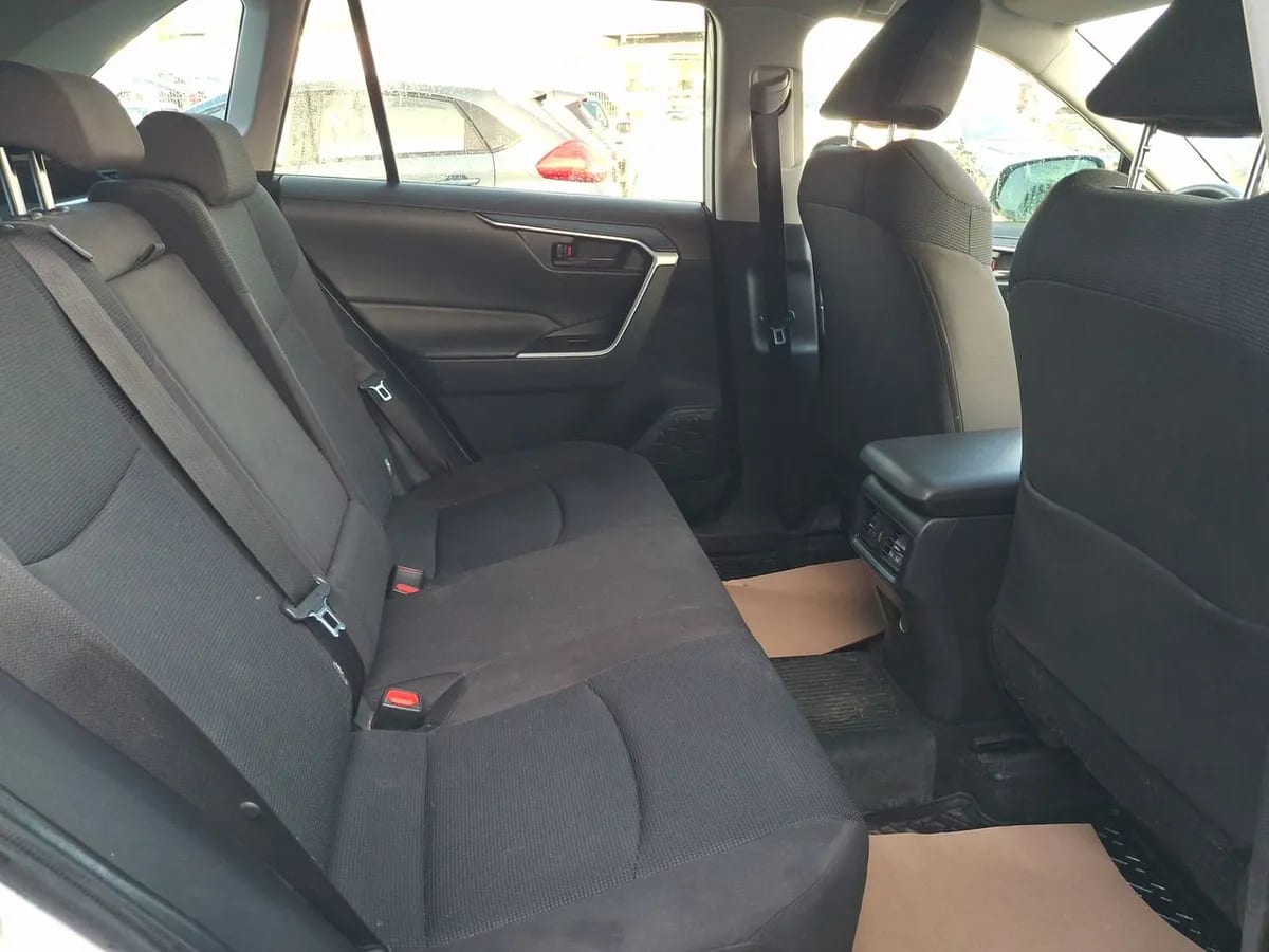 Toyota Rav 4 2.0 Le 4x2 Cvt At 5p año 2022