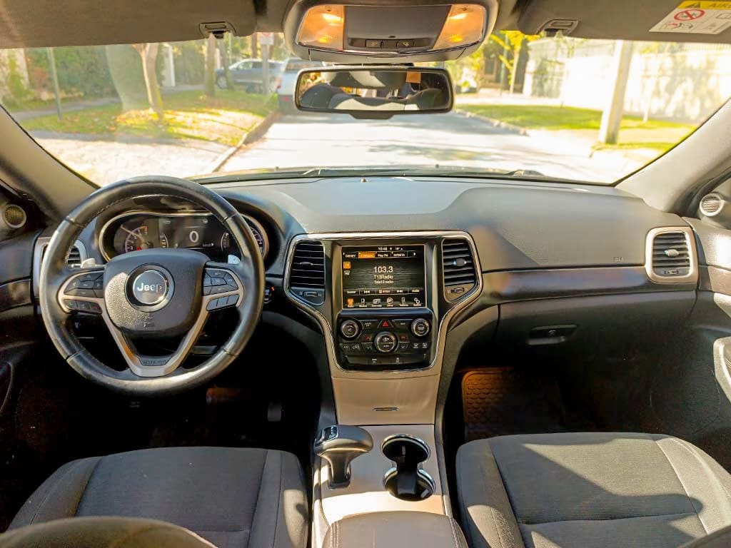 Jeep Grand Cherokee Laredo año 2014