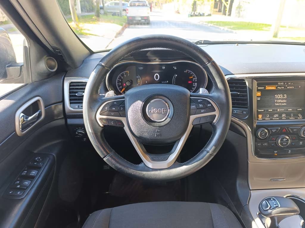 Jeep Grand Cherokee Laredo año 2014